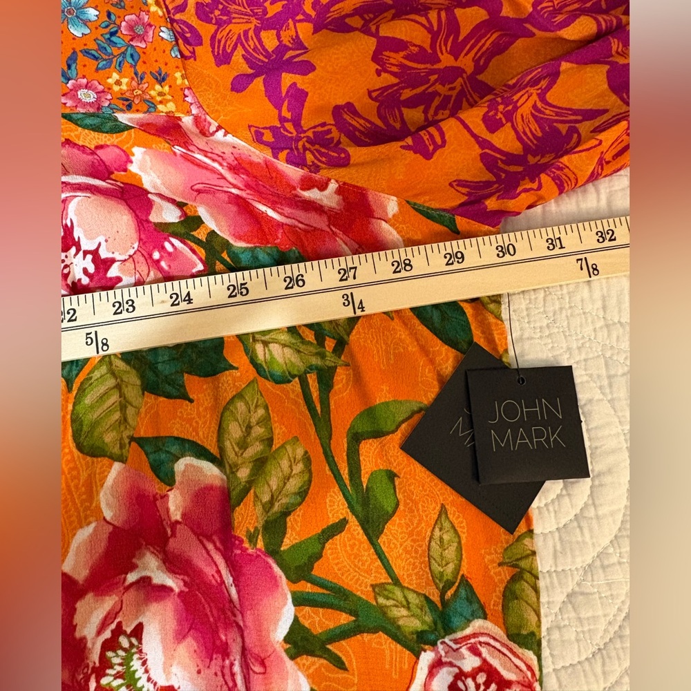 NWT - John Mark Printed Split V-Neck 3/4 Sleeve Button Front Blouse Plus-Size - Picture 12 of 12